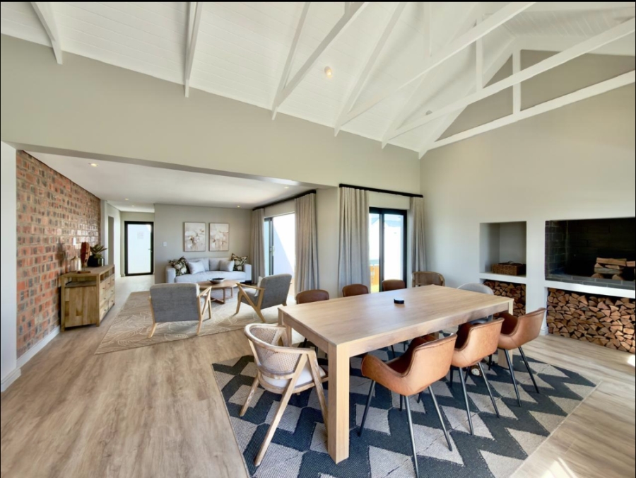 2 Bedroom Property for Sale in Stilbaai Wes Western Cape